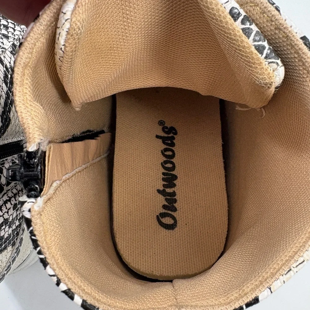 Outwoods Beige and Black Snakeskin Boots